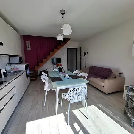 Immobillario - Da Melissa Apartman Vercana